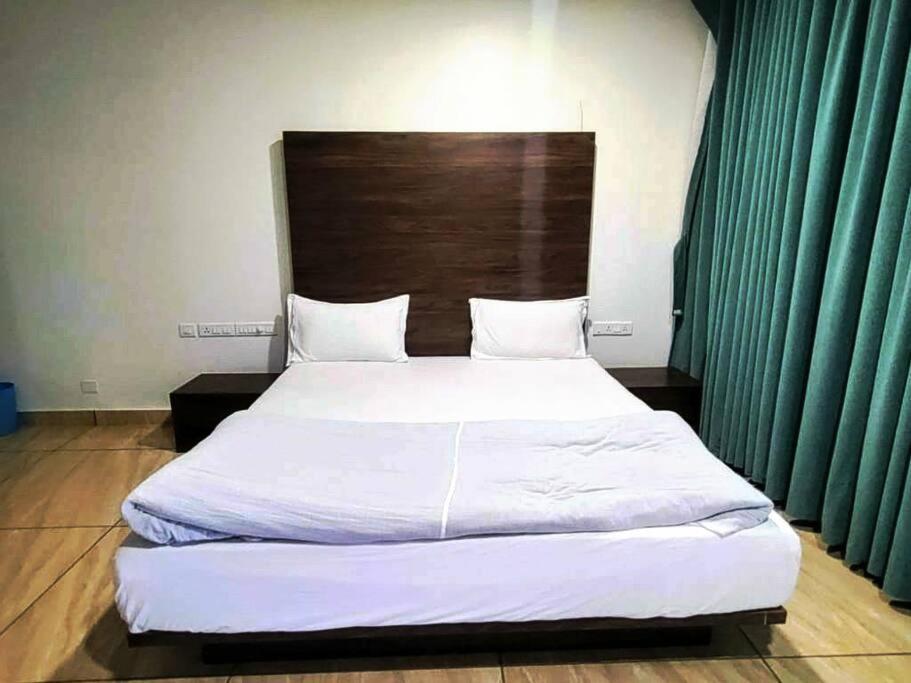 7Bhk Hill Villa เมาท์อาบู ภายนอก รูปภาพ